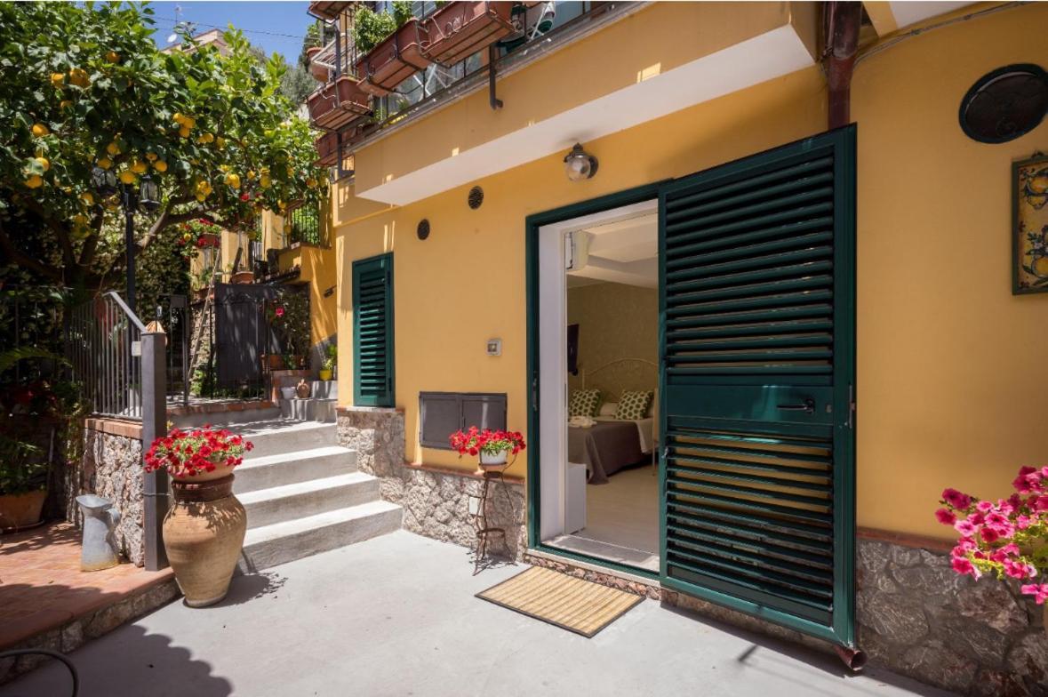 B&B Giulia Taormina Exterior photo